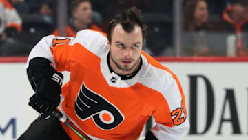 PHILADELPHIA, PA - OCTOBER 26: Scott Laughton #21 of the Philadelphia Flyers warms up against the Columbus Blue Jackets on October 26, 2019 at the Wells Fargo Center in Philadelphia, Pennsylvania. (Photo by Len Redkoles/NHLI via Getty Images)