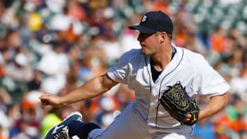 Sep 25, 2016; Detroit, MI, USA; Detroit Tigers starting pitcher Jordan Zimmermann (27) pitches in the seventh inning against the Kansas City Royals at Comerica Park. Mandatory Credit: Rick Osentoski-USA TODAY Sports