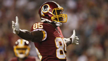 LANDOVER, MD - SEPTEMBER 24: Tight end Vernon Davis (Photo by Patrick Smith/Getty Images)