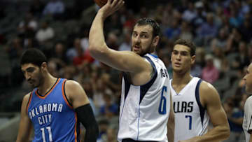 DALLAS, TX - OCTOBER 11: Andrew Bogut