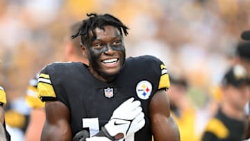 PITTSBURGH, PA - SEPTEMBER 18: George Pickens #14 of the Pittsburgh Steelers looks on during the game against the New England Patriots at Acrisure Stadium on September 18, 2022 in Pittsburgh, Pennsylvania. (Photo by Joe Sargent/Getty Images)