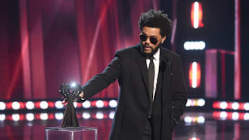 LOS ANGELES, CALIFORNIA - MAY 27: (EDITORIAL USE ONLY) The Weeknd accepts the Male Artist of the Year onstage at the 2021 iHeartRadio Music Awards at The Dolby Theatre in Los Angeles, California, which was broadcast live on FOX on May 27, 2021. (Photo by Kevin Mazur/Getty Images for iHeartMedia)
