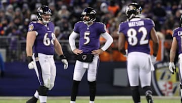 BALTIMORE, MD - DECEMBER 31: Quarterback Joe Flacco #5 of the Baltimore Ravens stands on the field in the second quarter against the Cincinnati Bengals at M&T Bank Stadium on December 31, 2017 in Baltimore, Maryland. (Photo by Patrick Smith/Getty Images)