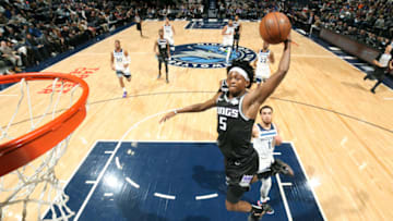 MINNEAPOLIS, MN - FEBRUARY 25: De'Aaron Fox #5 of the Sacramento Kings dunks against the Minnesota Timberwolves on February 25, 2019 at Target Center in Minneapolis, Minnesota. NOTE TO USER: User expressly acknowledges and agrees that, by downloading and or using this Photograph, user is consenting to the terms and conditions of the Getty Images License Agreement. Mandatory Copyright Notice: Copyright 2019 NBAE (Photo by David Sherman/NBAE via Getty Images)