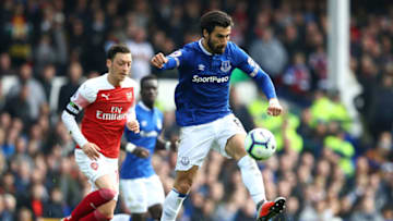 LIVERPOOL, ENGLAND - APRIL 07: Andre Gomes of Everton in action during the Premier League match between Everton FC and Arsenal FC at Goodison Park on April 07, 2019 in Liverpool, United Kingdom. (Photo by Clive Brunskill/Getty Images)
