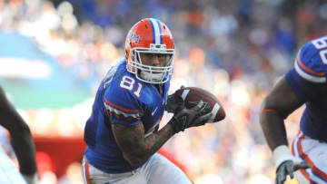 GAINESVILLE, FL - OCTOBER 17: Tight end Aaron Hernandez #81 of the Florida Gators rushes upfield with a pass against the University of Arkansas Razorbacks October 17, 2009 at Ben Hill Griffin Stadium in Gainesville, Florida. (Photo by Al Messerschmidt/Getty Images)