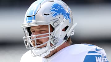 PHILADELPHIA, PENNSYLVANIA - SEPTEMBER 22: Graham Glasgow #60 of the Detroit Lions looks on during warm ups before the game against the Philadelphia Eagles at Lincoln Financial Field on September 22, 2019 in Philadelphia, Pennsylvania. (Photo by Elsa/Getty Images)