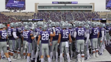 MANHATTAN, KS - SEPTEMBER 29: The Kansas State team huddles before a Big 12 matchup between the Texas Longhorns and Kansas State Wildcats on September 29, 2018 at Bill Snyder Family Stadium in Manhattan, KS. Texas won 19-14. (Photo by Scott Winters/Icon Sportswire via Getty Images)
