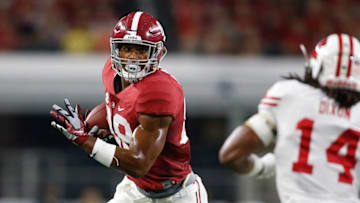 Sep 5, 2015; Arlington, TX, USA; Alabama Crimson Tide tight end O.J. Howard (88) runs with the ball against the Wisconsin Badgers at AT&T Stadium. Alabama won 35-17. Mandatory Credit: Tim Heitman-USA TODAY Sports