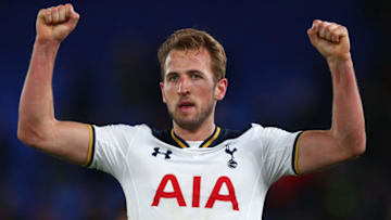LONDON, ENGLAND - APRIL 26: Harry Kane of Tottenham Hotspur celebrates during the Premier League match between Crystal Palace and Tottenham Hotspur at Selhurst Park on April 26, 2017 in London, England. (Photo by Clive Rose/Getty Images)