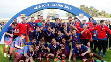 NYON, SWITZERLAND - APRIL 23: Presentation ceremony of Barcelona after the UEFA Youth League Final match between Chelsea FC and FC Barcelona at Colovray Sports Centre on April 23, 2018 in Nyon, Switzerland. (Photo by TF-Images/Getty Images)