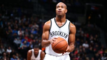 BROOKLYN, NY - DECEMBER 23: Jarrett Jack #2 of the Brooklyn Nets prepares to shoot against the Dallas Mavericks during the game on December 23, 2015 at Barclays Center in Brooklyn, New York. Copyright 2015 NBAE (Photo by Nathaniel S. Butler/NBAE via Getty Images)