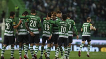 LISBON, PORTUGAL - FEBRUARY 27: Hector Bellerin of Sporting CP celebrates scoring Sporting CP goal with his team mates during the Liga Portugal Bwin match between Sporting CP and GD Estoril at Estadio Jose Alvalade on February 27, 2023 in Lisbon, Portugal. (Photo by Carlos Rodrigues/Getty Images)