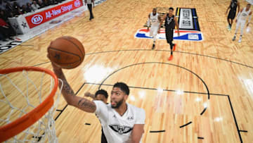 LOS ANGELES, CA - FEBRUARY 18: Anthony Davis