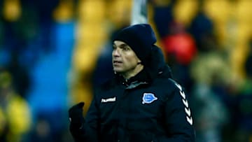 ALCORCON, SPAIN - JANUARY 18: Coach Mauricio Pellegrino of Deportivo Alaves celebrates his team's opening goal during the Copa del Rey quarter-final match between Agrupacion Deportivo Alcorcon and Deportivo Alaves at Santo Domingo stadium on January 18, 2017 in Alcorcon, Spain. (Photo by Gonzalo Arroyo Moreno/Getty Images)