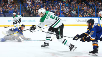 ST. LOUIS, MO - NOVEMBER 28: Jamie Oleksiak