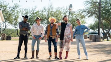 Queer Eye. (L to R) Karamo Brown, Antoni Porowski, Bobby Berk, Jonathan Van Ness, Tan France in episode 602 of Queer Eye. Cr. Ilana Panich-Linsman/Netflx. © 2021