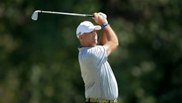 JACKSON, MISSISSIPPI - OCTOBER 03: Stewart Cink plays his shot from the fourth tee during the third round of the Sanderson Farms Championship at The Country Club of Jackson on October 03, 2020 in Jackson, Mississippi. (Photo by Sam Greenwood/Getty Images)