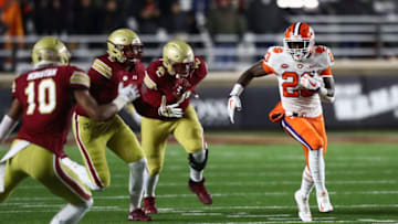 CHESTNUT HILL, MA - NOVEMBER 10: Lyn-J Dixon #23 of the Clemson Tigers rush for 20 yards in the fourth quarter of the game against the Boston College Eagles at Alumni Stadium on November 10, 2018 in Chestnut Hill, Massachusetts. (Photo by Omar Rawlings/Getty Images)