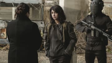 Alexa Mansour as Hope, Julia Ormond as Elizabeth - The Walking Dead: World Beyond Photo Credit: Steve Swisher/AMC
