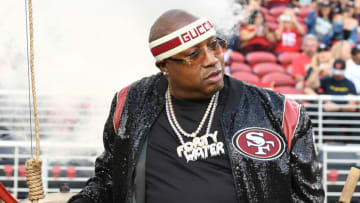 Recording artist Earl "E-40" Stevens attends the NFL game between the San Francisco 49ers and the Oakland Raiders (Photo by Thearon W. Henderson/Getty Images)