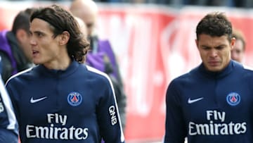 Paris Saint-Germain, Edinson Cavani (L), Thiago (Photo credit should read FRANCOIS NASCIMBENI/AFP via Getty Images)