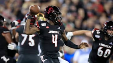 LOUISVILLE, KENTUCKY - SEPTEMBER 02: Jawon Pass #4 of the Louisville Cardinals throws the ball against the Notre Dame Fighting Irish on September 02, 2019 in Louisville, Kentucky. (Photo by Andy Lyons/Getty Images)