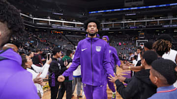 SACRAMENTO, CA - FEBRUARY 27: Marvin Bagley III #35 of the Sacramento Kings greets fans prior to the game against the Milwaukee Bucks on February 27, 2019 at Golden 1 Center in Sacramento, California. NOTE TO USER: User expressly acknowledges and agrees that, by downloading and or using this photograph, User is consenting to the terms and conditions of the Getty Images Agreement. Mandatory Copyright Notice: Copyright 2019 NBAE (Photo by Rocky Widner/NBAE via Getty Images)