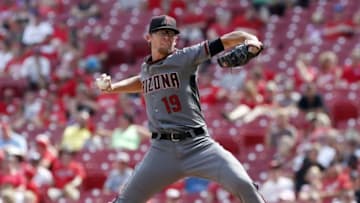 Jul 24, 2016; Cincinnati, OH, USA; Arizona Diamondbacks relief pitcher Tyler Clippard throws against the Cincinnati Reds during the ninth inning at Great American Ball Park. The Diamondbacks won 9-8. Mandatory Credit: David Kohl-USA TODAY Sports