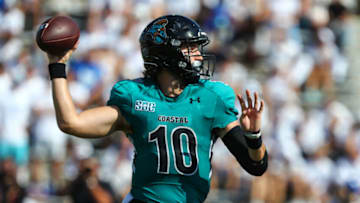 Auburn footballSep 18, 2021; Buffalo, New York, USA; Coastal Carolina Chanticleers quarterback Grayson McCall (10) throws the ball against the Buffalo Bulls during the second half of play at UB Stadium. Mandatory Credit: Nicholas LoVerde-USA TODAY Sports