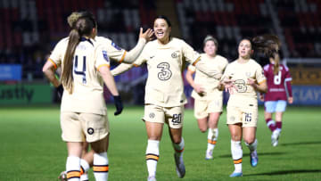 Sam Kerr runs to Fran Kirby of Chelsea (Photo by Clive Rose/Getty Images)