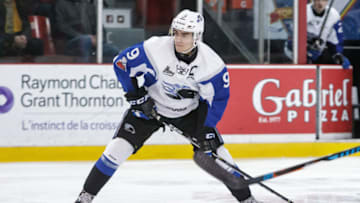 GATINEAU, CANADA - DECEMBER 1: Joe Veleno #9 of the Saint John Sea Dogs controls the puck against the Gatineau Olympiques on December 1, 2017 at Robert Guertin Arena in Gatineau, Quebec, Canada. (Photo by Francois Laplante/Freestyle Photography/Getty Images)