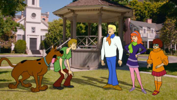 Specials -- “Scooby-Doo, Where Are You Now!” -- Image Number: SDRfg_0035 -- Pictured (L - R): Scooby-Doo, Shaggy, Fred, Daphne, and Velma -- Photo: Abominable Pictures/The CW -- © 2021 The CW Network, LLC. All Rights Reserved.