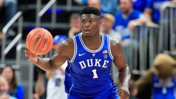 INDIANAPOLIS, IN - NOVEMBER 06: Zion Williamson #1 of the Duke Blue Devils dribbles the ball against the kentucky Wildcats during the State Farm Champions Classic at Bankers Life Fieldhouse on November 6, 2018 in Indianapolis, Indiana. (Photo by Andy Lyons/Getty Images)