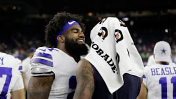 HOUSTON, TX - AUGUST 30: Ezekiel Elliott #21 of the Dallas Cowboys (Photo by Tim Warner/Getty Images)