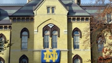 Oct 17, 2015; South Bend, IN, USA; General view of the golden dome at the main administration building on the campus of Notre Dame. Maandatory Credit: Kirby Lee-USA TODAY Sports