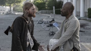Austin Amelio as Dwight, Lennie James as Morgan Jones - Fear the Walking Dead _ Season 5, Episode 10 - Photo Credit: Van Redin/AMC