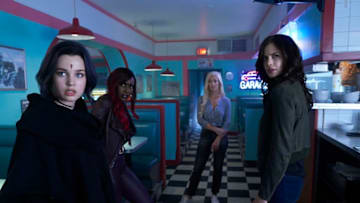 Titans -- Ep. 211 -- "E. L. _. O." -- Photo Credit: Ken Woroner / 2019 Warner Bros. Entertainment Inc. All Rights Reserved.