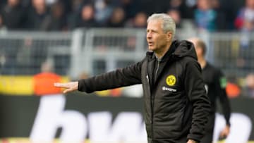 DORTMUND, GERMANY - OCTOBER 27: Head coach Lucien Favre of Borussia Dortmund gestures during the Bundesliga match between Borussia Dortmund and Hertha BSC at Signal Iduna Park on October 27, 2018 in Dortmund, Germany. (Photo by TF-Images/Getty Images)