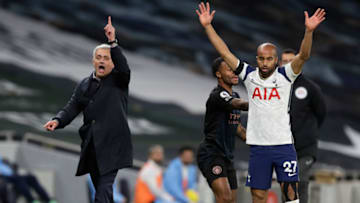 LONDON, ENGLAND - NOVEMBER 21: Jose Mourinho, Manager of Tottenham Hotspur and Lucas Moura of Tottenham. (Photo Kirsty Wigglesworth - by Pool/Getty Images)