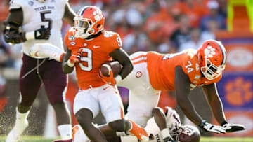 Auburn football (Syndication: Greenville)