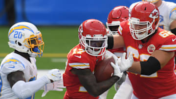 INGLEWOOD, CALIFORNIA - SEPTEMBER 20: Wide receiver Mecole Hardman #17 of the Kansas City Chiefs makes a catch for a two-point conversion against the Los Angeles Chargers during the fourth quarter at SoFi Stadium on September 20, 2020 in Inglewood, California. (Photo by Harry How/Getty Images)