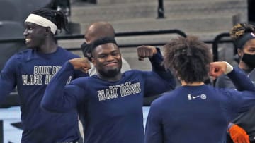 Zion Williamson #1 of the New Orleans Pelicans shows off during introductions (Photo by Ronald Cortes/Getty Images)