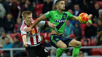 SUNDERLAND, UNITED KINGDOM - NOVEMBER 07 : Duncan Watmore of Sunderland (L) competes with Ryan Bertrand of Southampton during the Barclays Premier League match between Sunderland and Southampton at the Stadium of Light on November 07, 2015 in Sunderland, England. (Photo by Ian Horrocks/Sunderland AFC via Getty Images)