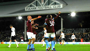 LONDON, ENGLAND - DECEMBER 15: Michail Antonio of West Ham United celebrates with teammates after scoring his team's second goal during the Premier League match between Fulham FC and West Ham United at Craven Cottage on December 15, 2018 in London, United Kingdom. (Photo by Clive Rose/Getty Images)