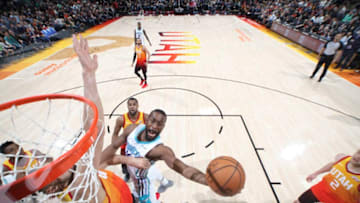 SALT LAKE CITY, UT - FEBRUARY 9: Kemba Walker #15 of the Charlotte Hornets shoots the ball against the Utah Jazz on February 9, 2018 at Vivint Smart Home Arena in Salt Lake City, Utah. NOTE TO USER: User expressly acknowledges and agrees that, by downloading and or using this Photograph, User is consenting to the terms and conditions of the Getty Images License Agreement. Mandatory Copyright Notice: Copyright 2018 NBAE (Photo by Melissa Majchrzak/NBAE via Getty Images)