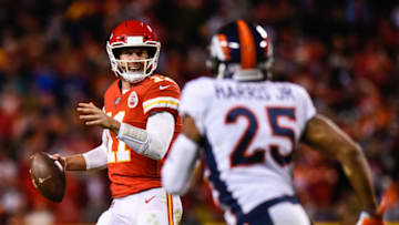 KANSAS CITY, MO - OCTOBER 30: Quarterback Alex Smith