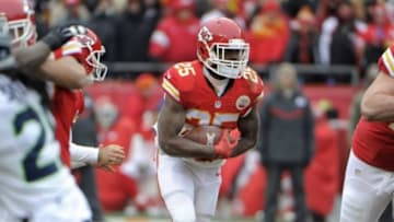 Nov 16, 2014; Kansas City, MO, USA; Kansas City Chiefs running back Jamaal Charles (25) carries the ball against the Seattle Seahawks in the first half at Arrowhead Stadium. Mandatory Credit: John Rieger-USA TODAY Sports