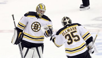 Nov 1, 2022; Pittsburgh, Pennsylvania, USA; Boston Bruins goaltender Jeremy Swayman (left) replaces goaltender Linus Ullmark (35) in the net against the Pittsburgh Penguins during the second period at PPG Paints Arena. Mandatory Credit: Charles LeClaire-USA TODAY Sports