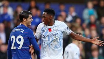 LONDON, ENGLAND - NOVEMBER 11: Yerry Mina of Everton and Alvaro Morata of Chelsea react during the Premier League match between Chelsea FC and Everton FC at Stamford Bridge on November 11, 2018 in London, United Kingdom. (Photo by Catherine Ivill/Getty Images)